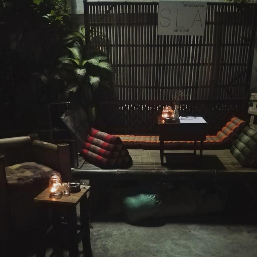 Sla Bar N'Bed Hostel กรุงเทพมหานคร ภายนอก รูปภาพ