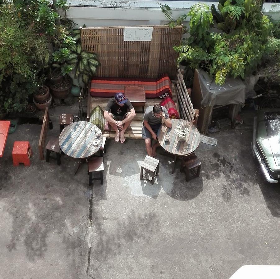 Sla Bar N'Bed Hostel กรุงเทพมหานคร ภายนอก รูปภาพ