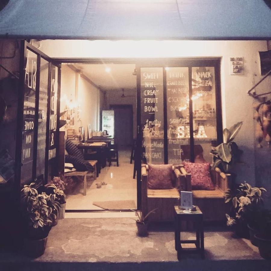 Sla Bar N'Bed Hostel กรุงเทพมหานคร ภายนอก รูปภาพ